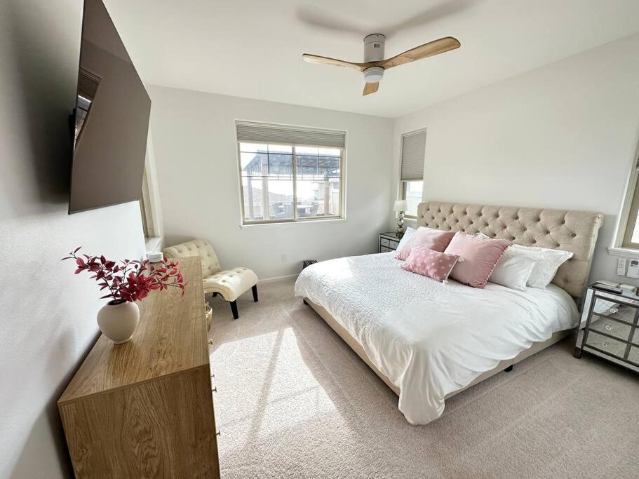New 4 Bedroom Home With Ocean And Gorgeous Mountain Views In The Gated Community Of Mauna Olu Waianae エクステリア 写真
